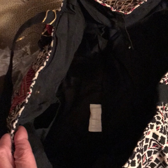 BF PRICE FIRM OVERSIZED DIAMOND MOTIF HOBO BAG. - Picture 8 of 8